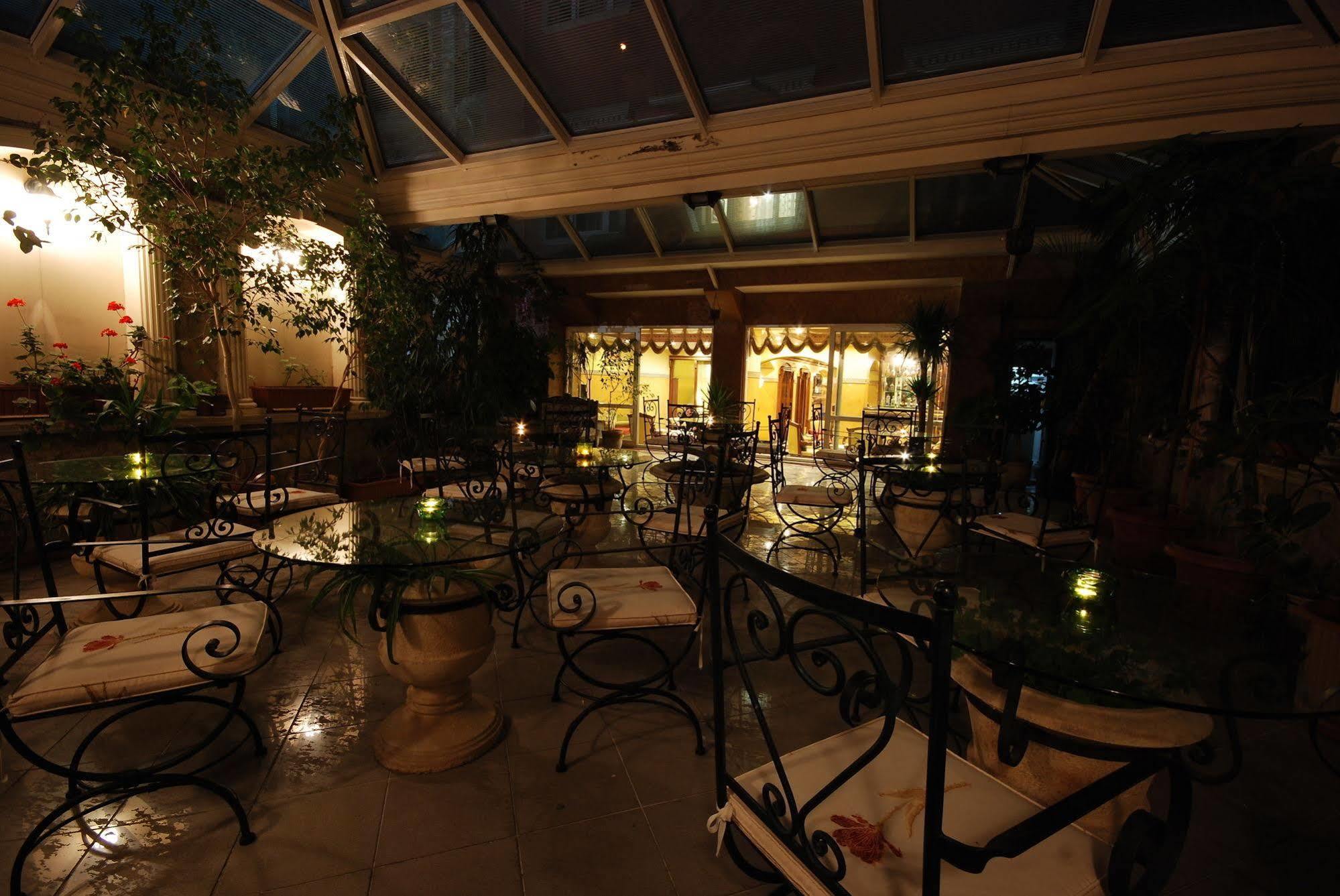 Hotel Nena Istanbul Bagian luar foto